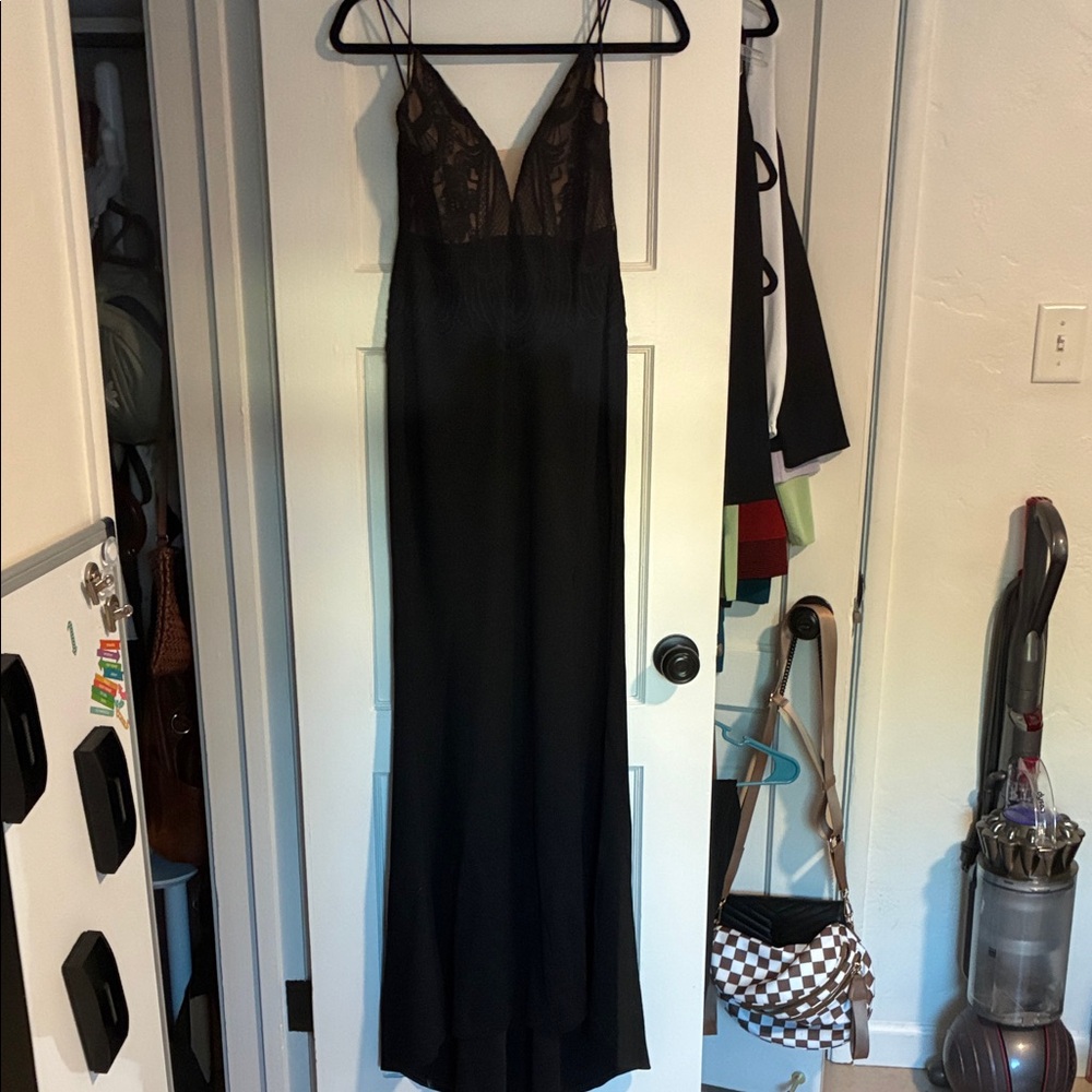 Hello Molly Black Lace Chemise